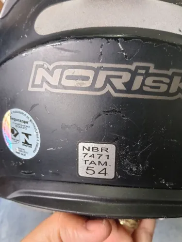 Vendo capacete norisk com viseira interna 