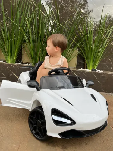 Carrinho elétrico infantil MacLaren