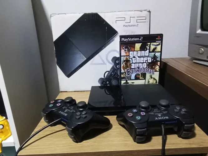 PlayStation 2 na caixa