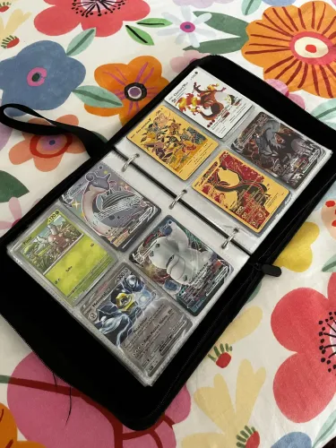 Album com +250 cartas Pokemon