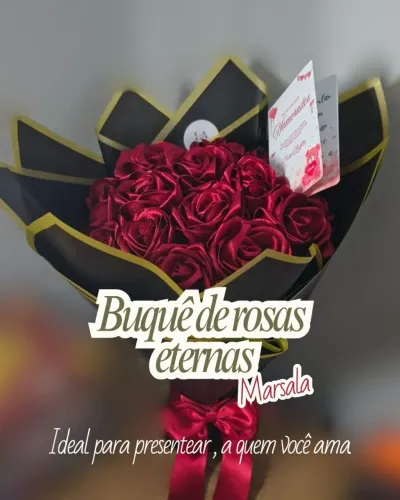 Buquê de rosas de cetim (M)
