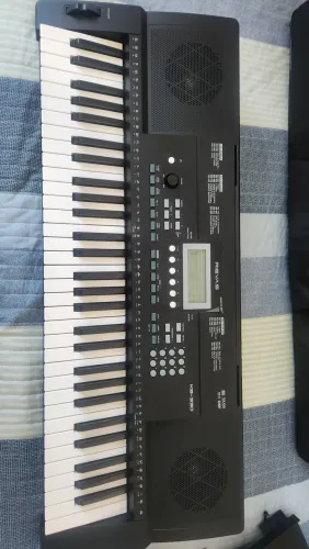 Kb 330 Revas (Roland)