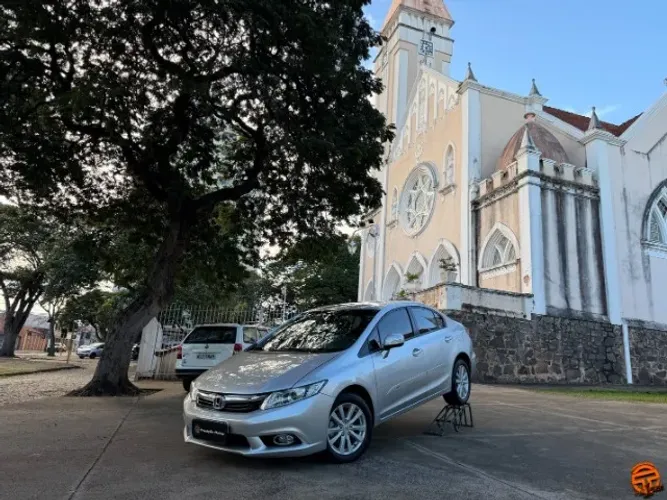 Honda Civic Sedan LXR 2.0 Flexone 16V Aut. 4P 2014