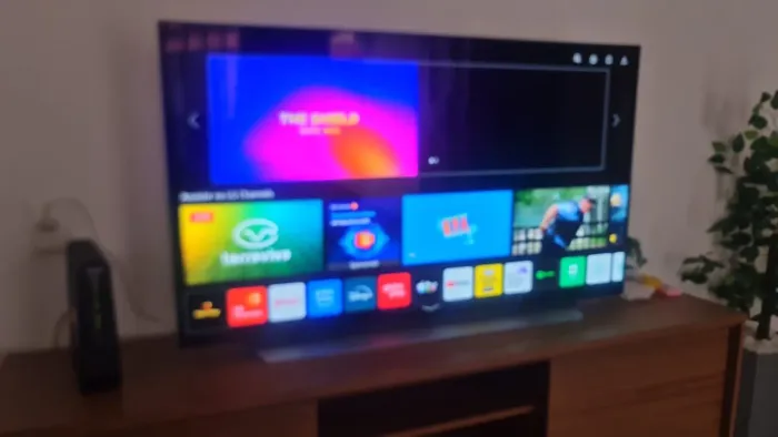 Vendo tv lg oled 48 polegadas.