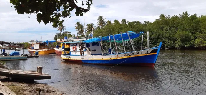 Vende-se barco