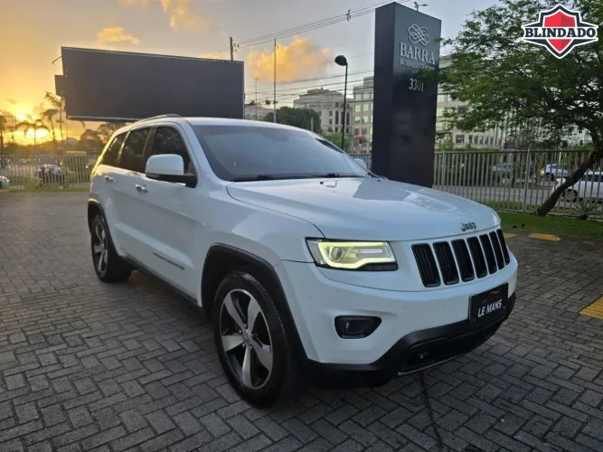 Jeep Grand Cherokee Limited 3.0 TB Dies. AUT 2015