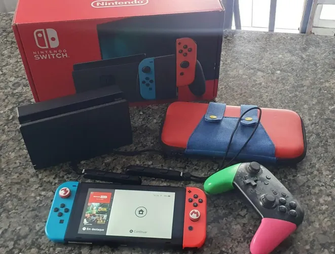 NINTENDO SWITCH V2 32GB DOIS CONTROLES + CASE PRA GUARDAR DO MARIO
