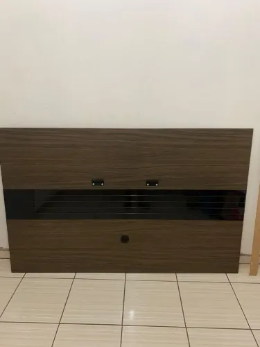 Painel para TV até 70° em MDF - 1,80m x 1,12m + Suporte de Parede