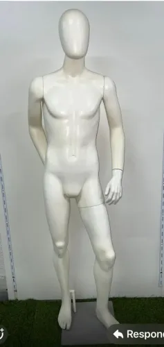 Manequins