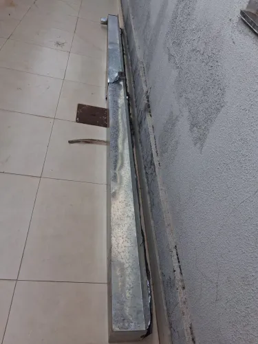 Calha de alumínio 4,50 metros por 18 cm