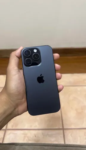 Phone 16 Pro 256GB - Muito Conservado - 90% Bateria