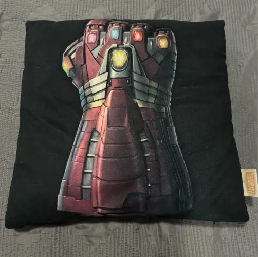 Almofada Thanos acende as luzes da mão LEIA A DESCRIÇÃO 