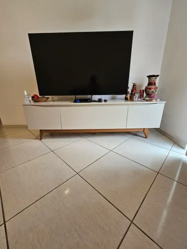 Vende-se lindo rack com 1.80