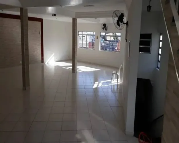 Salões Comerciais à Venda com 356m² no Santo Antônio  Oportunidade Única!