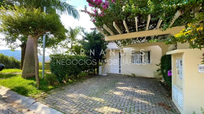 Casa em Condomínio à Venda em Barueri, 3 Dormitórios, 2 Vagas, 96m².