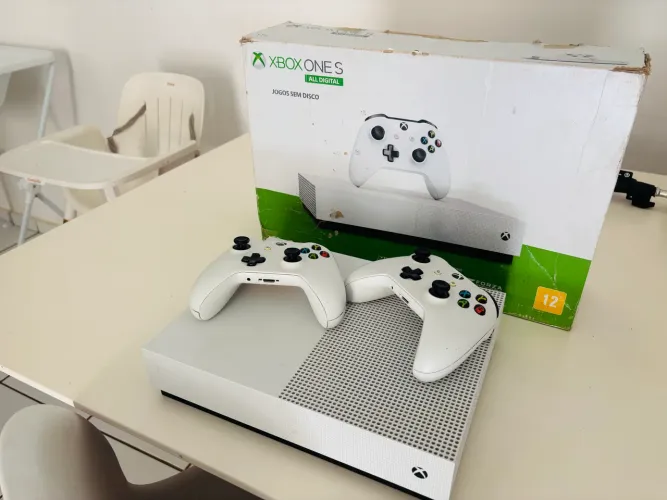Xbox One S All-Digital ? Excelente estado