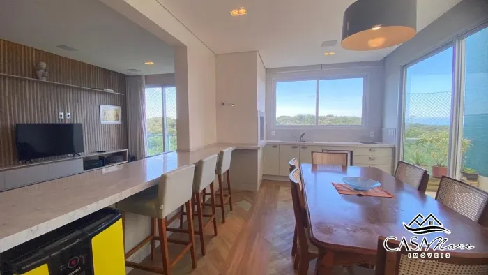 Cobertura à venda no Rio Tavares, Florianópolis - com vista mar permanente