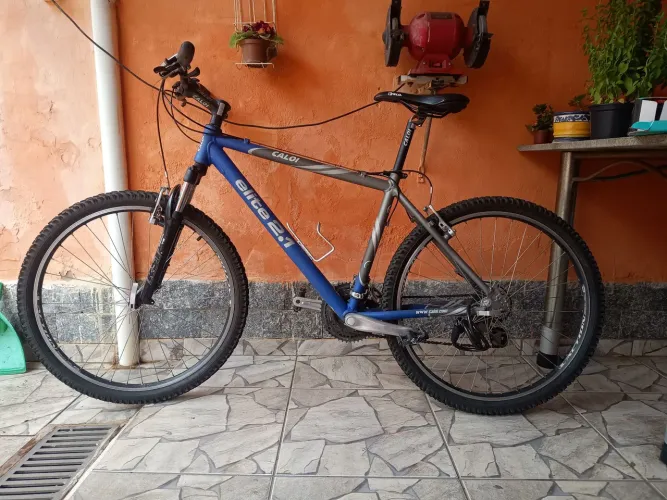 Bicicleta Caloi Elite 2.1 Aro 26