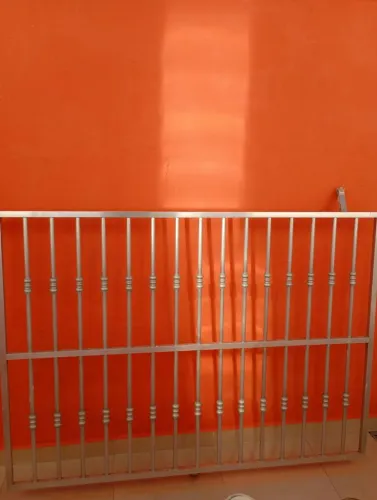 Grade de alumínio