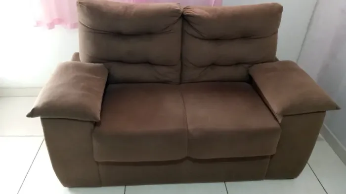 Vendo Sofá de 2 lugares 400,00- NÃO ENTREGO - (Retirar no Local BOAÇÚ)