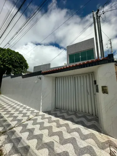 Imóvel para aluguel tem 150 metros quadrados com 5 quartos em Palmeira - Campina Grande -