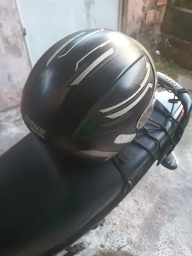 Capacete