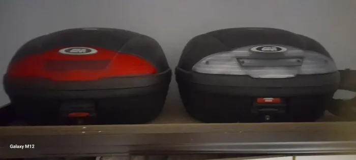 Bau de moto givi