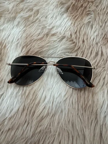Óculos de sol Guess