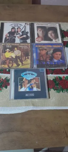 Coleções de cds originais chitãozinho e xororó 