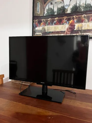 Vendo TV 32 polegadas samsung ( não é smart).