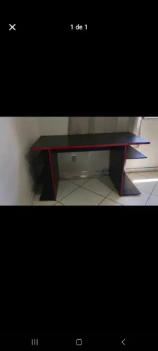Mesa de estudo gamer