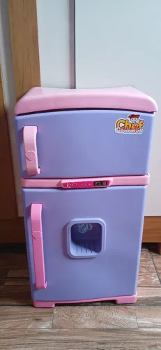 Geladeira infantil 