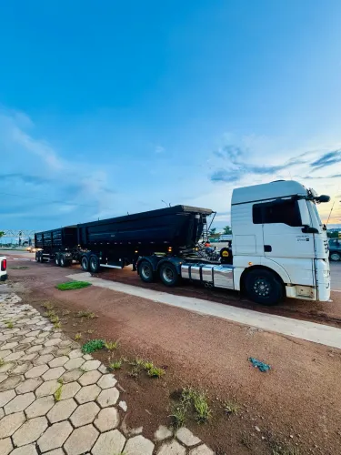 Carreta Rodocaçamba e Cavalo Volkswagen Meteor