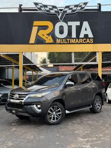 Toyota Hilux SW4 SRX 4X4 2.8 TDI 16V Dies. Aut. 2019