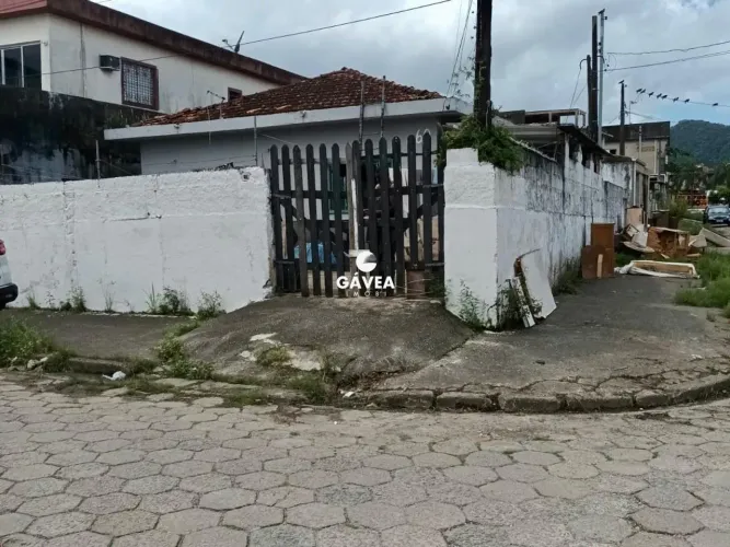 Terreno à venda no Catiapoa em São Vicente.