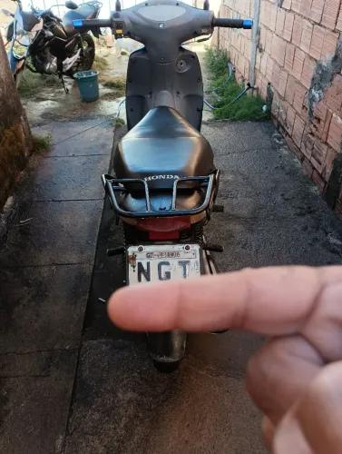 Vendo biz ano 2007 modelo 2008