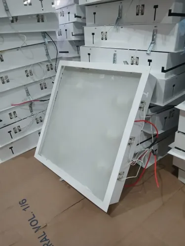Luminárias de embutir de alumínio com vidro