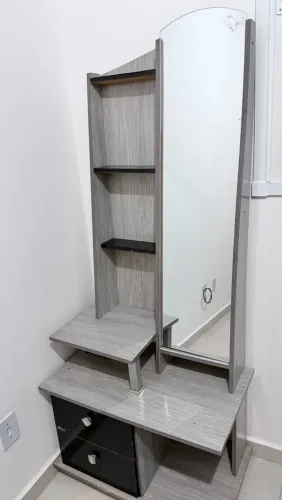 Espelho com prateleira e 2 gavetas 