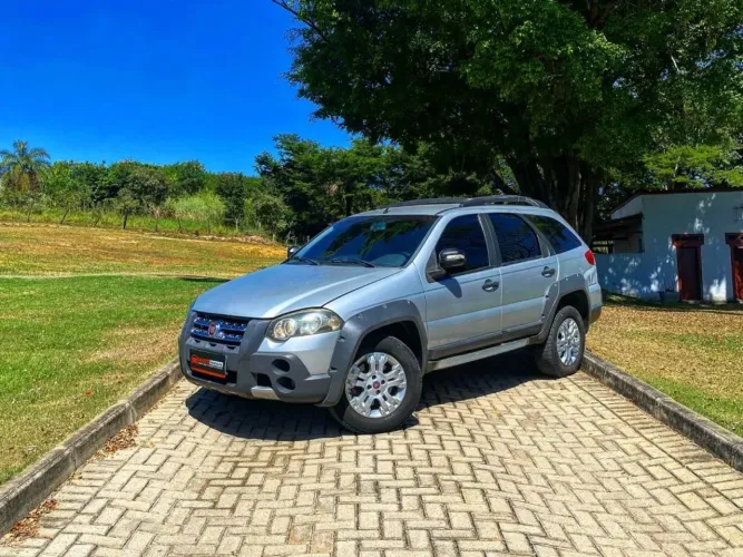 Fiat Palio Weekend Adventure Locker 1.8 Flex 2015