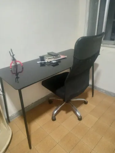 Mesa Tok Stok + cadeira Ajustável