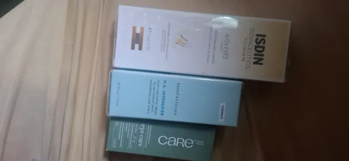 Isdin, skimcelticals, eye care. Cosméticos