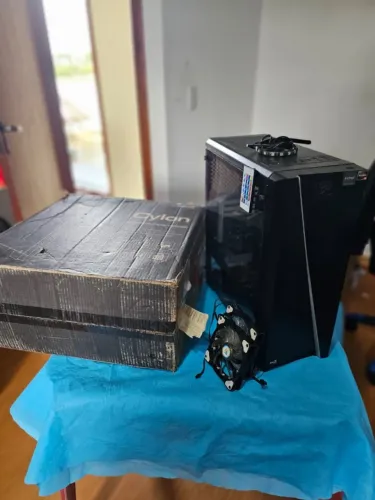 Gabinete Gamer Aerocool Cylon RGB Mid Tower na Caixa + Brindes (Fans e LED)