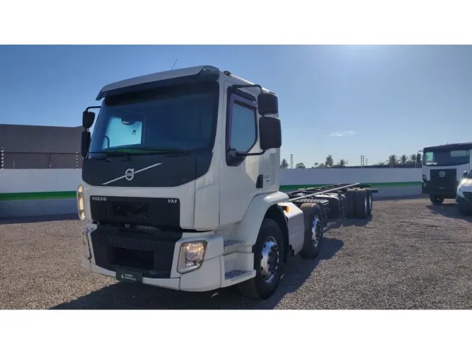 Volvo Vm 330 2021