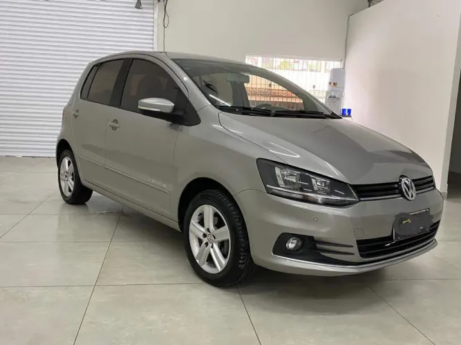 Volkswagen Fox Comfortline 1.6 Flex 8V 5P 2016