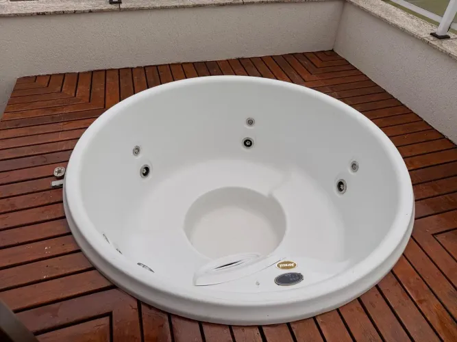 Jacuzzi Redonda 1X60 interno /1,83 Externo com 84 de profundidade 
