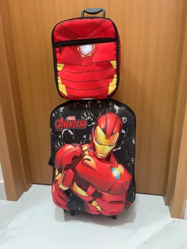 Mochila infantil 3D e lancheira 