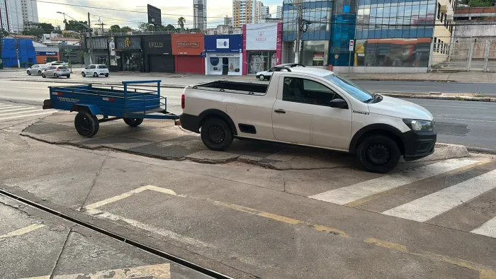 Faço FRETE - Cuiabá e VG.