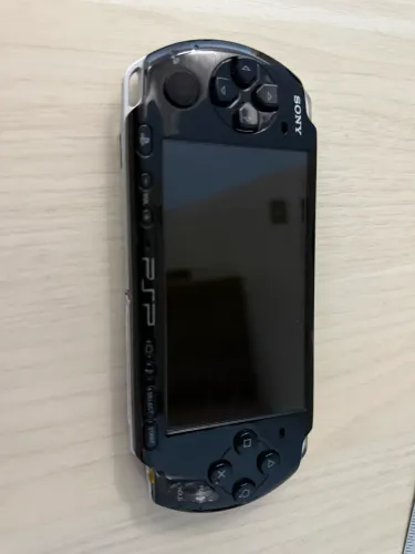 PSP 3000 + carregador