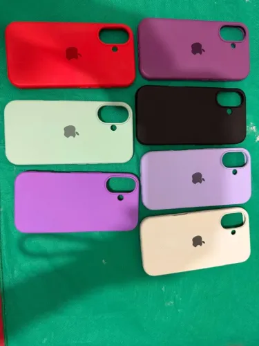 09 Case Do Iphone 16-semi Novas-conservadas (Usado) 09 Case Do Iphone 16-semi Novas-conser