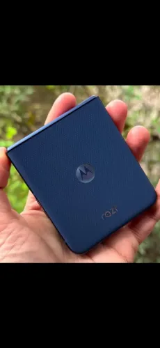 MOTOROLA RAZR 60 NOVO VALOR 2.800,00